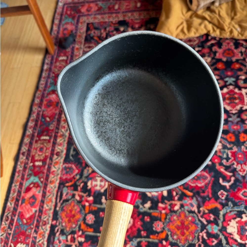 Zara Home/BergHOFF cast iron pot with Wooden Handle